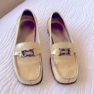 Aerosoles Patent Leather Loafer size 8